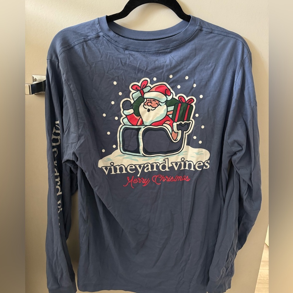 Long-sleeve Vineyard Vines T-shirt lot